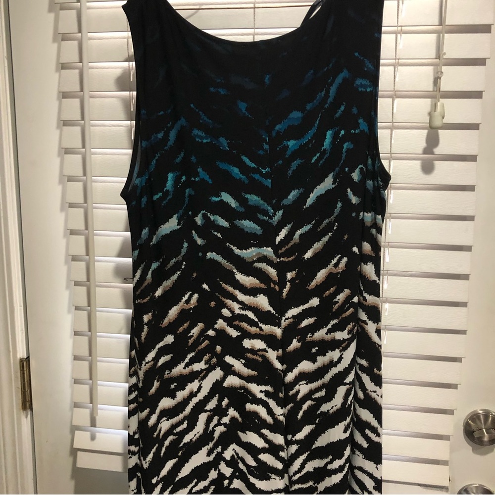 Studio one Dress - Picture 6 of 6